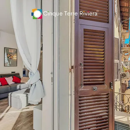 Апартаменты Graffiti House Luxury